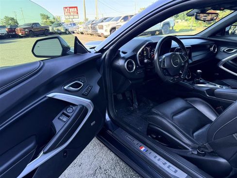 Used 2019 Chevrolet Camaro SS RWD image 16