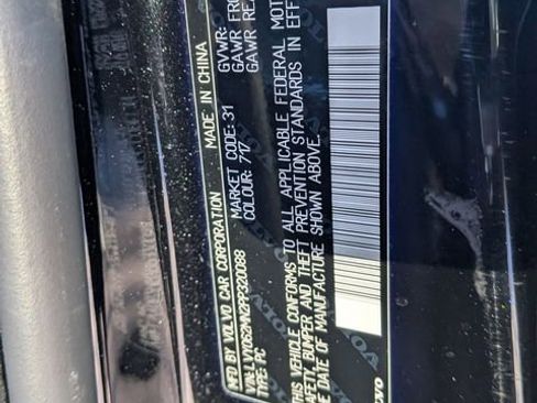 Certified 2023 Volvo S90 B6 Plus image 32