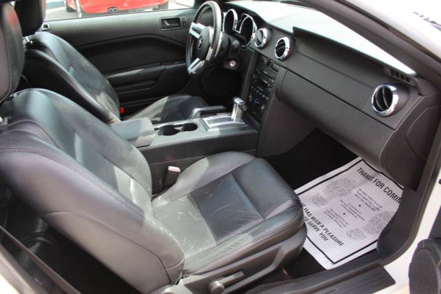 Used 2007 Ford Mustang Premium RWD image 13