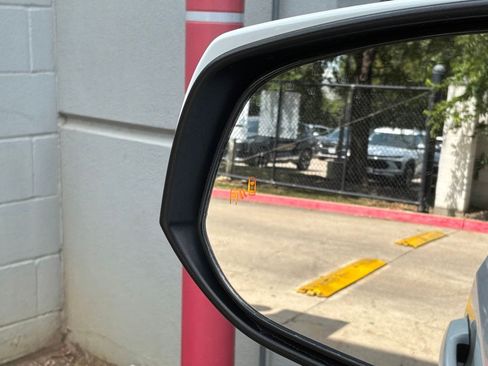 Used 2023 Toyota RAV4 XLE FWD image 20