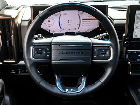 Used 2024 GMC Hummer EV 2X w/ Extreme Off-Road Package image 18