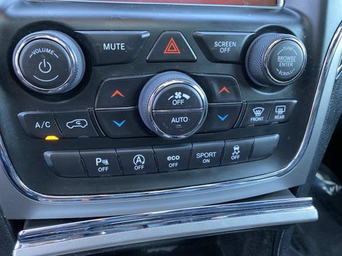 Used 2018 Jeep Grand Cherokee Trailhawk w/ Trailhawk Luxury Group image 14