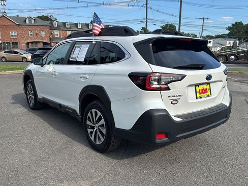 Certified 2025 Subaru Outback Premium w/ Popular Package #1A AWD/4WD image 7