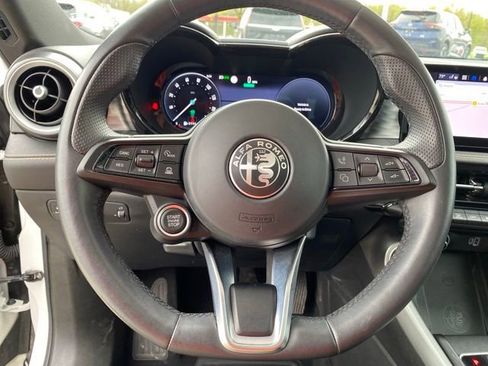 Used 2024 Alfa Romeo Tonale Ti AWD/4WD image 19