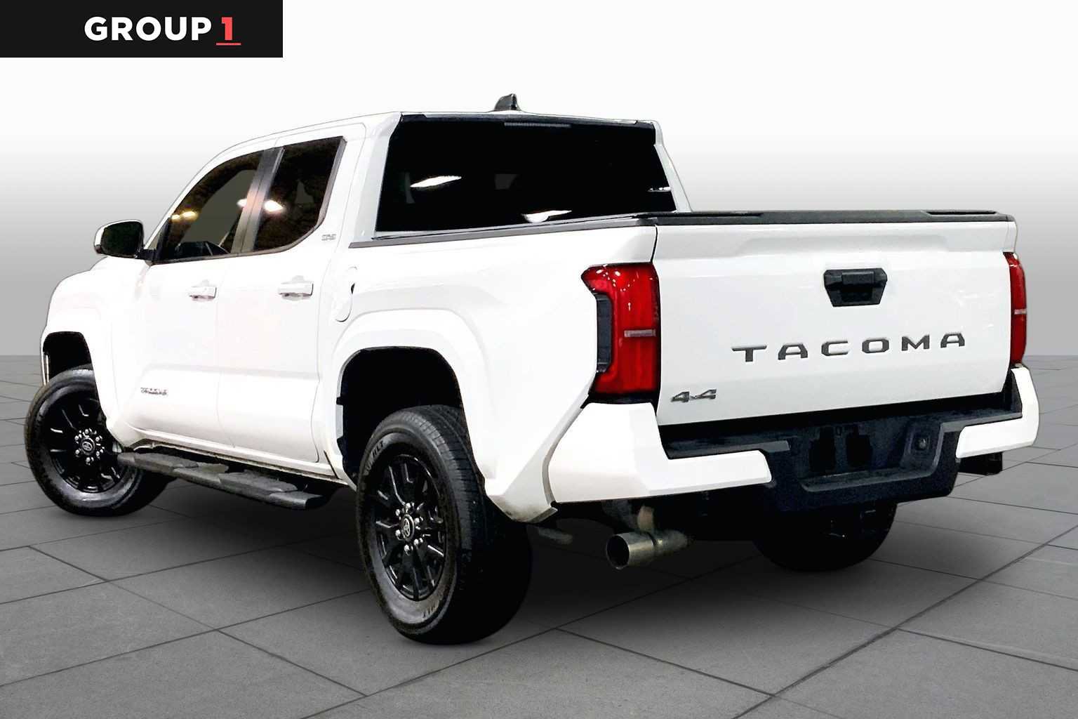 Certified 2025 Toyota Tacoma SR5 AWD/4WD image 12