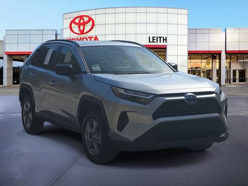 Used 2023 Toyota RAV4 LE image 3