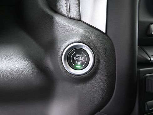 Used 2020 Chevrolet Silverado 1500 RST w/ All-Star Edition image 32