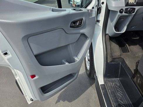 Used 2019 Ford Transit 350 XLT RWD image 22