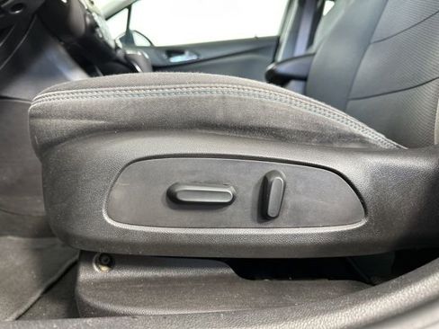 Used 2017 Chevrolet Cruze LT w/ Convenience Package FWD image 22
