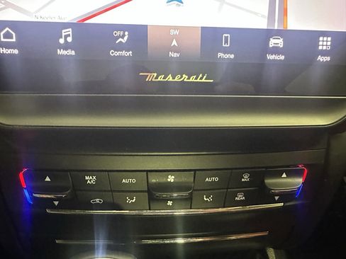 Used 2023 Maserati Ghibli Modena Q4 image 38