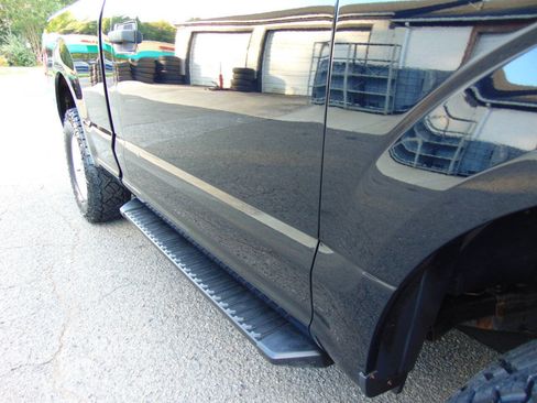 Used 2018 Ford F150 XL w/ Equipment Group 101A Mid AWD/4WD image 46
