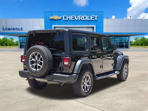 Used 2024 Jeep Wrangler Unlimited Sport AWD/4WD image 4