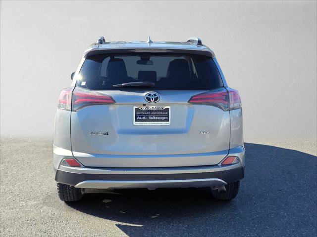 Used 2018 Toyota RAV4 XLE FWD image 4