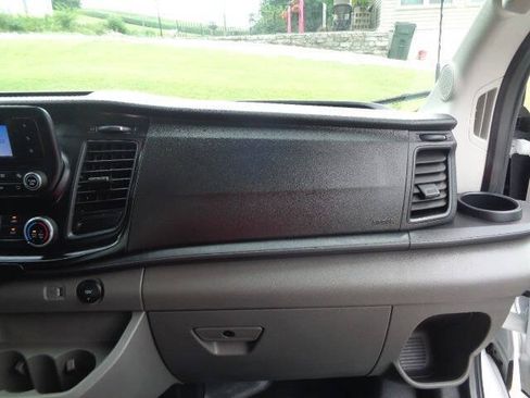 Used 2023 Ford Transit 250 Medium Roof RWD image 20