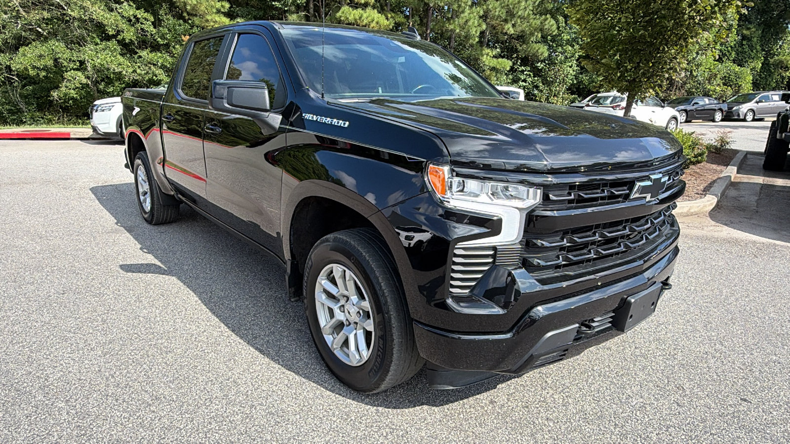 Used 2022 Chevrolet Silverado 1500 RST w/ Protection Package AWD/4WD image 5