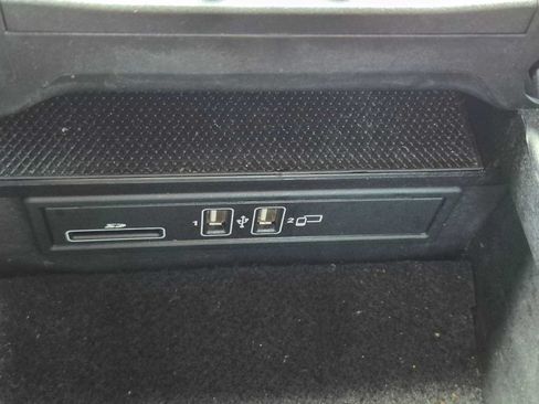 Used 2019 Mercedes-Benz C 300 Sedan image 27