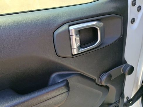 Used 2021 Jeep Wrangler Unlimited Sport image 22