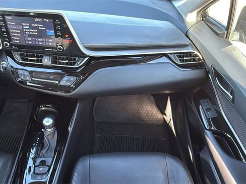 Used 2021 Toyota C-HR Limited image 30