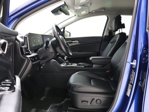 Used 2023 Kia Sportage EX FWD image 17