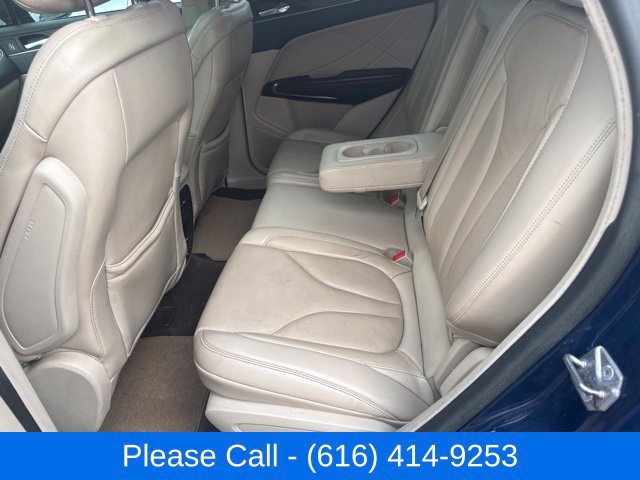 Used 2018 Lincoln MKC Reserve w/ Lincoln MKC Climate Package AWD/4WD image 5