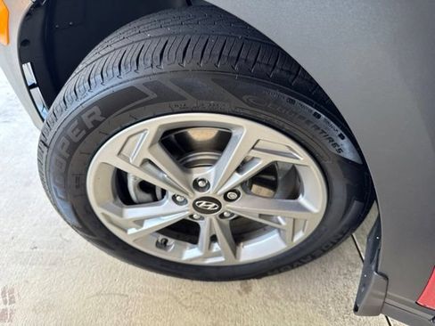 Used 2022 Hyundai Kona SEL w/ Convenience Package AWD/4WD image 37