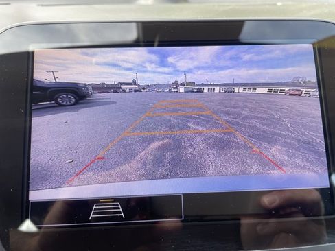 Used 2024 Chevrolet Malibu LT image 28