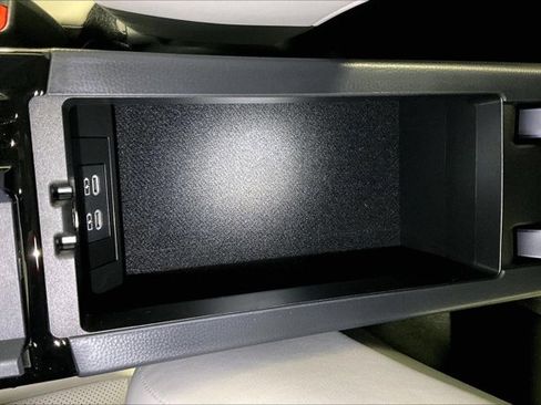 New 2026 Toyota Prius XLE image 42