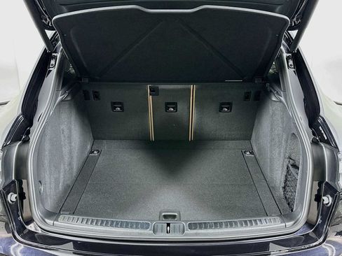 New 2026 Porsche Macan AWD/4WD image 27