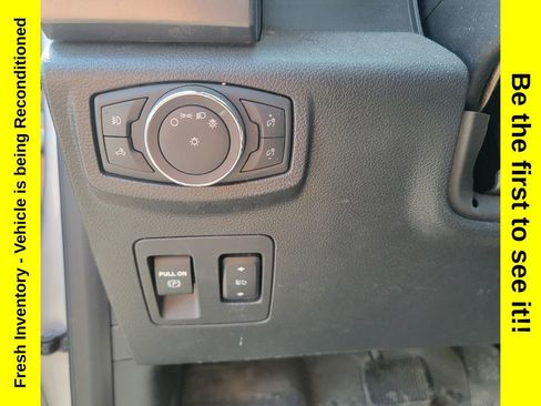 Used 2019 Ford F150 XLT w/ Equipment Group 302A Luxury AWD/4WD image 30