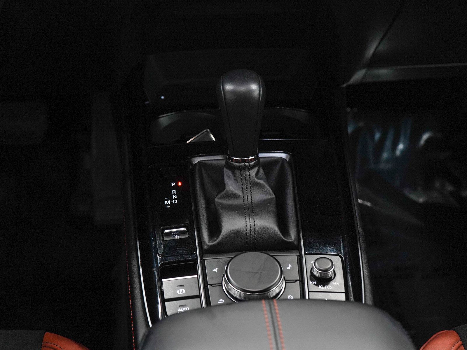 Used 2025 MAZDA CX-30 Carbon AWD/4WD image 18