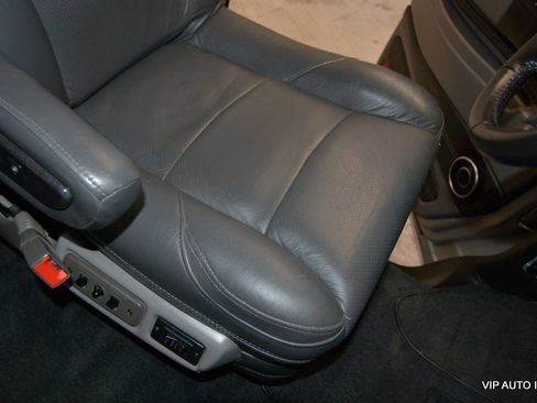 Used 2020 GMC Savana 2500 Extended w/ Enhanced Convenience Package RWD image 26