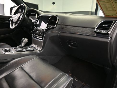 Used 2020 Jeep Grand Cherokee Overland image 50