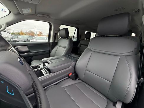 New 2026 Ford Expedition Max Active image 23