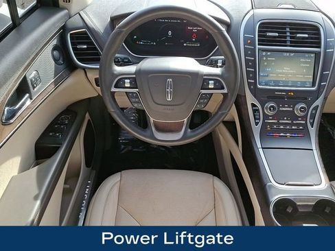 Used 2019 Lincoln Nautilus Reserve image 15