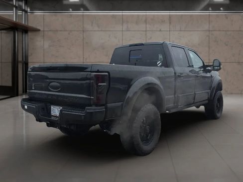 Used 2019 Ford F250 Lariat w/ Lariat Ultimate Package image 8