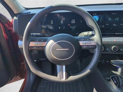 Used 2024 Hyundai Kona SE AWD/4WD image 13