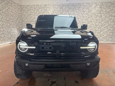 Used 2023 Ford Bronco Outer Banks AWD/4WD image 2