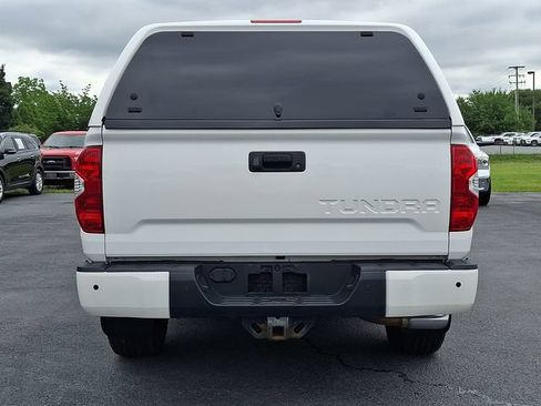 Used 2016 Toyota Tundra SR5 AWD/4WD image 8