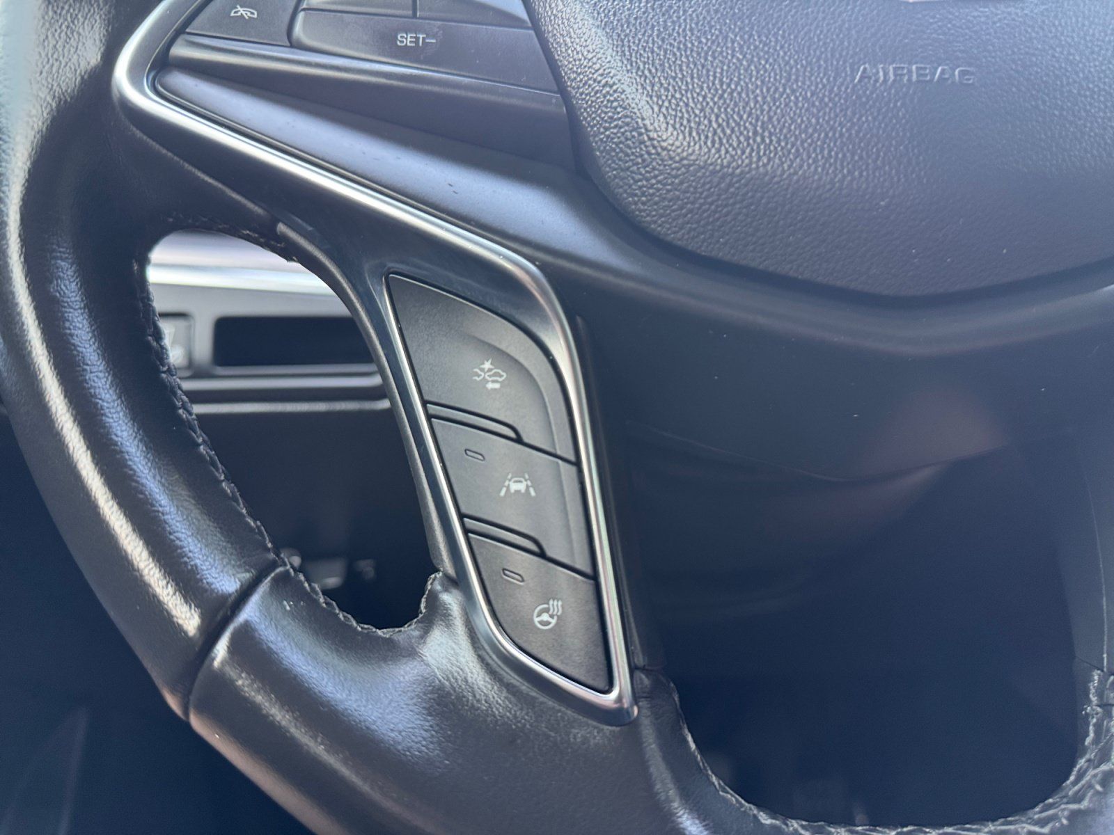 Used 2019 Cadillac XT5 Premium Luxury FWD image 28