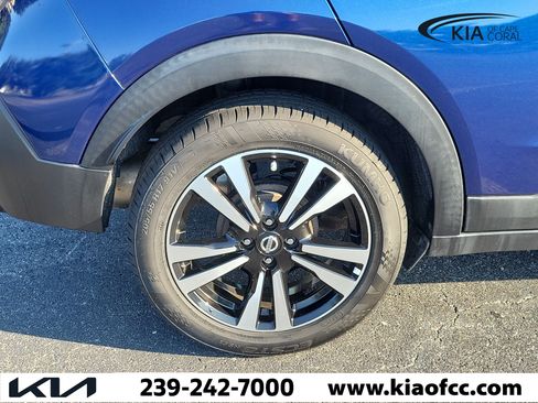 Used 2019 Nissan Kicks SV FWD image 9