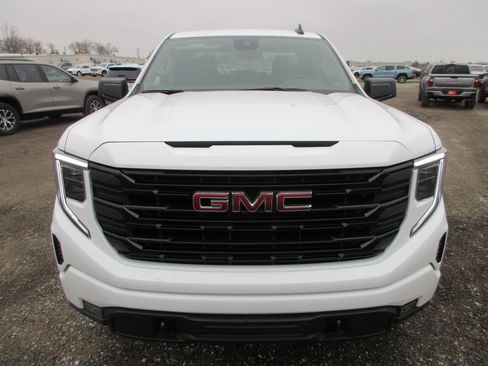 New 2026 GMC Sierra 1500 Elevation image 12