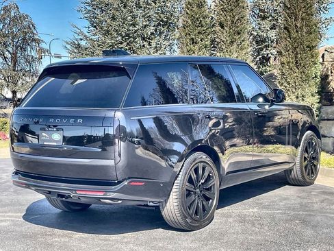 New 2026 Land Rover Range Rover SE image 5