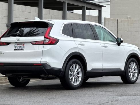 Certified 2023 Honda CR-V EX image 8