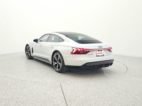 Used 2024 Audi e-tron GT Prestige image 7