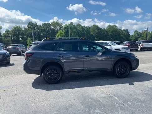Used 2025 Subaru Outback Wilderness AWD/4WD image 10