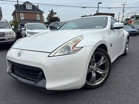 Used 2012 Nissan 370Z Touring w/ Sport Pkg image 3