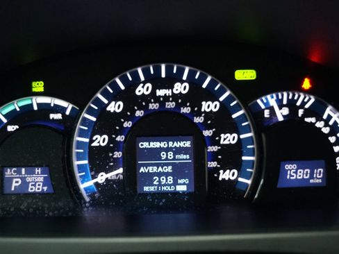 Used 2012 Toyota Camry LE w/ Preferred Accessory Pkg FWD image 24