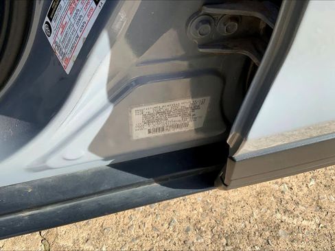 Used 2023 Nissan Kicks SV FWD image 34