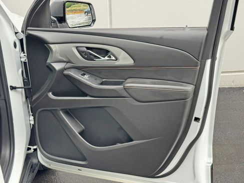 Used 2020 Chevrolet Traverse LS FWD image 42