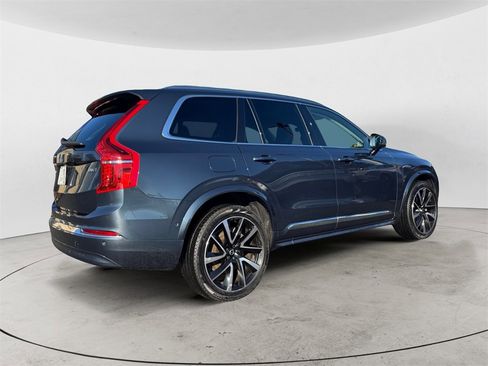 Certified 2023 Volvo XC90 B6 Plus image 6